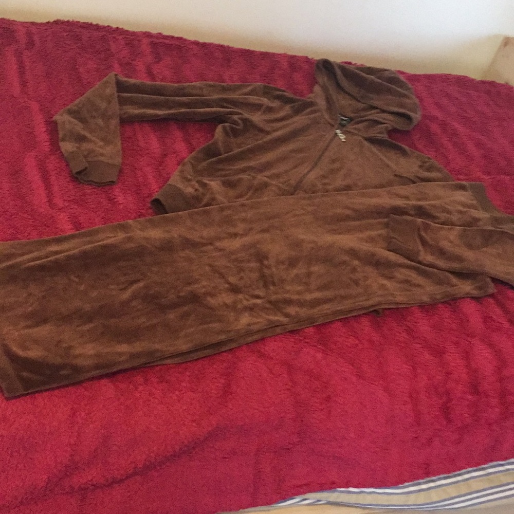 PAVI  Sweatsuit.  Made in Italy.  Sz M